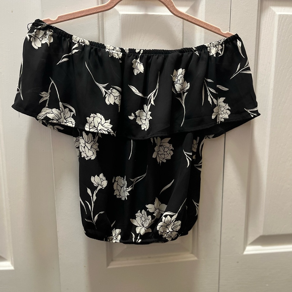 Floral Off-Shoulder Black Crop Top